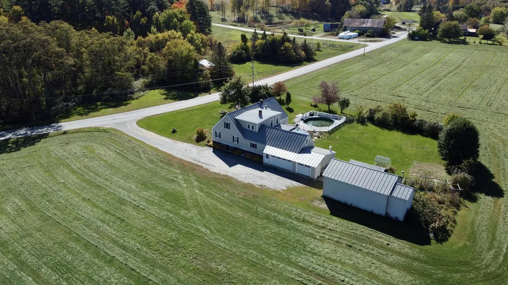 205 River Road Piermont NH 03779