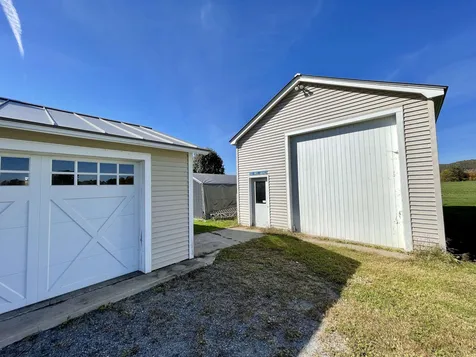 205 River Road Piermont NH 03779