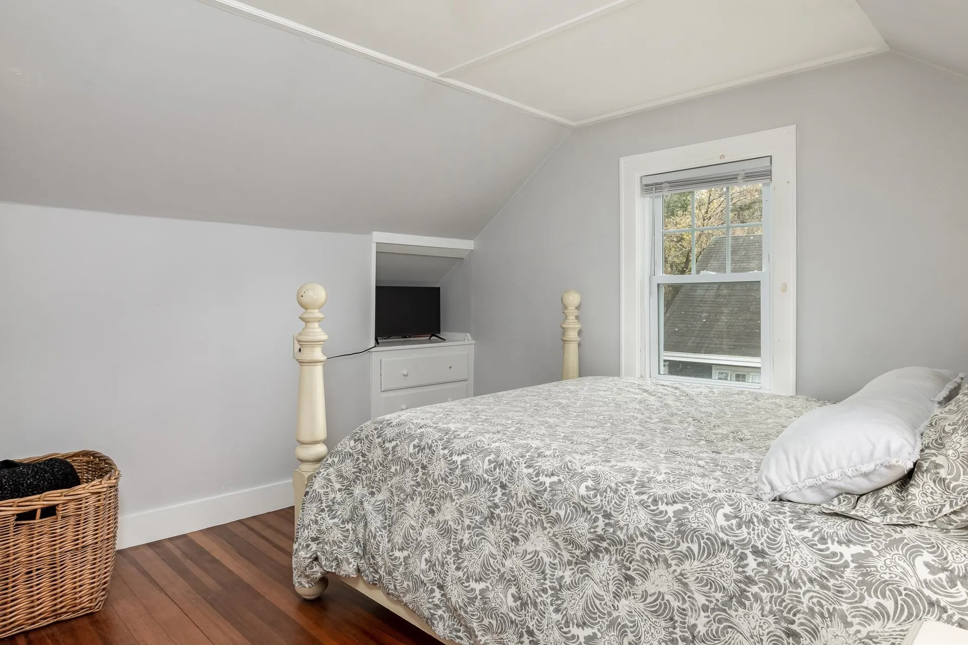 123 Broadway Concord NH 03301