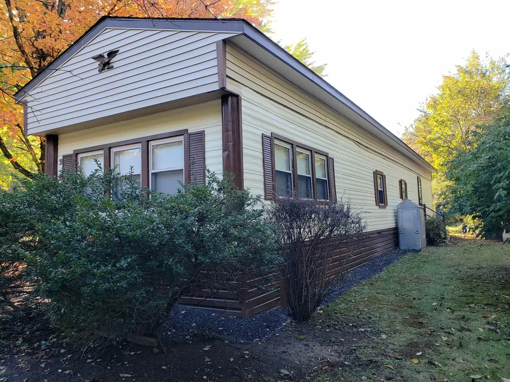 2 Larchen Lane Nashua NH 03063