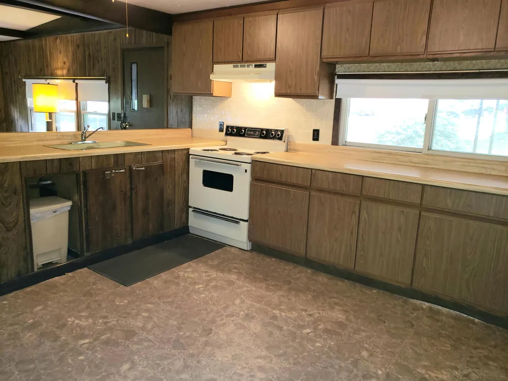 2 Larchen Lane Nashua NH 03063