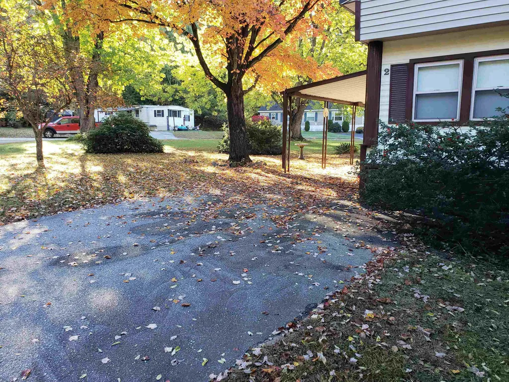2 Larchen Lane Nashua NH 03063