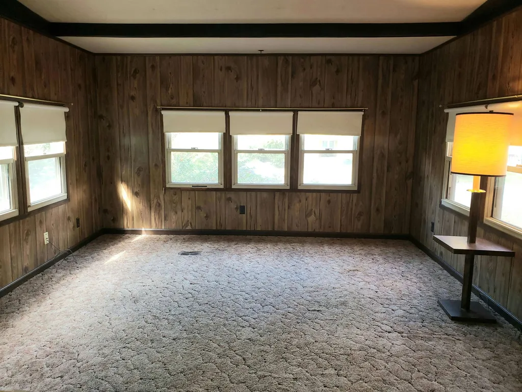 2 Larchen Lane Nashua NH 03063