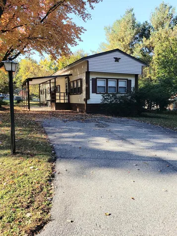 2 Larchen Lane Nashua NH 03063