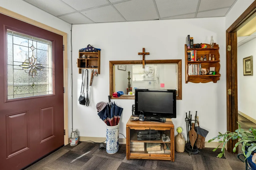 153 Main Street Belmont NH 03220