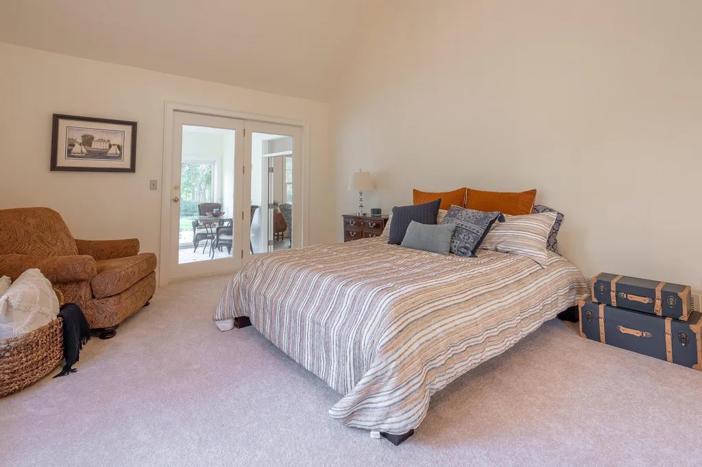 579 Sagamore Avenue Portsmouth NH 03801