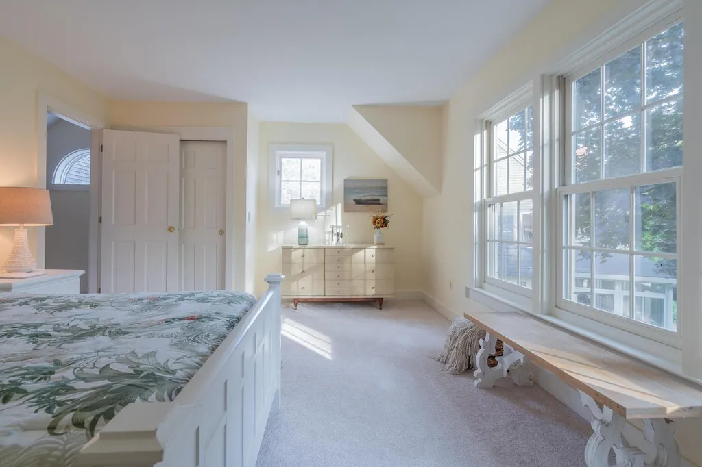 579 Sagamore Avenue Portsmouth NH 03801