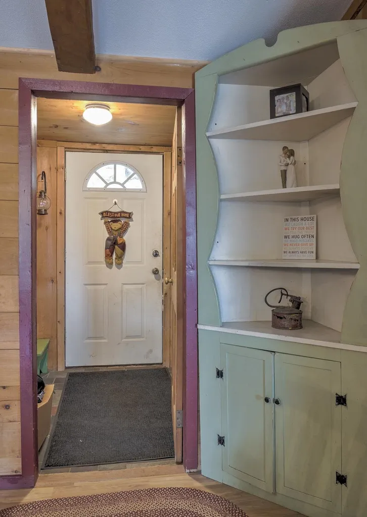 135 West Street Swanzey NH 03446