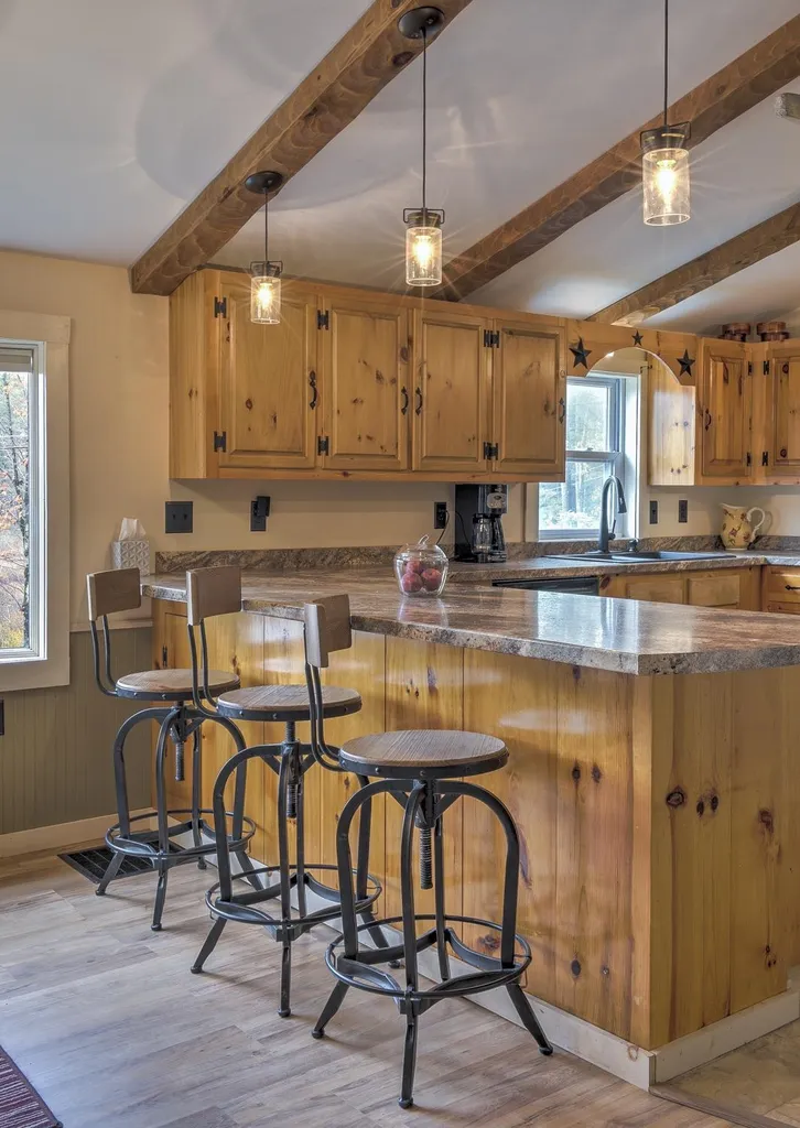 135 West Street Swanzey NH 03446