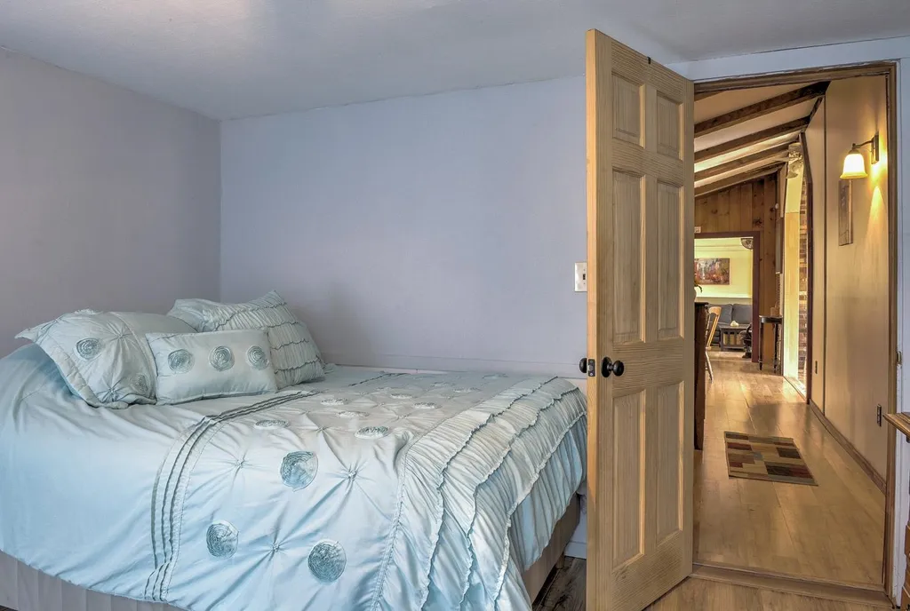 135 West Street Swanzey NH 03446