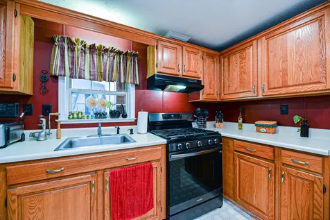 31 Lilac Court Raymond NH 03077