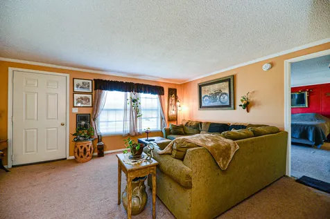 31 Lilac Court Raymond NH 03077