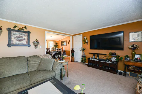 31 Lilac Court Raymond NH 03077