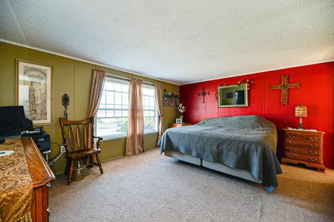 31 Lilac Court Raymond NH 03077