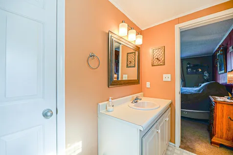 31 Lilac Court Raymond NH 03077