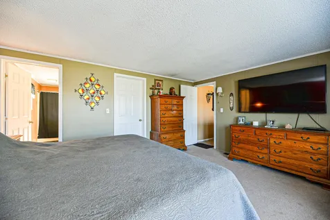 31 Lilac Court Raymond NH 03077