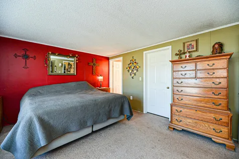 31 Lilac Court Raymond NH 03077