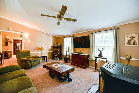 31 Lilac Court Raymond NH 03077