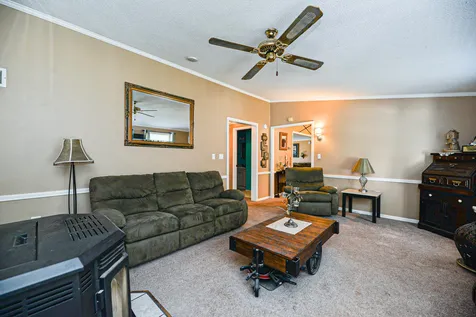 31 Lilac Court Raymond NH 03077