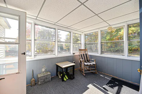 31 Lilac Court Raymond NH 03077