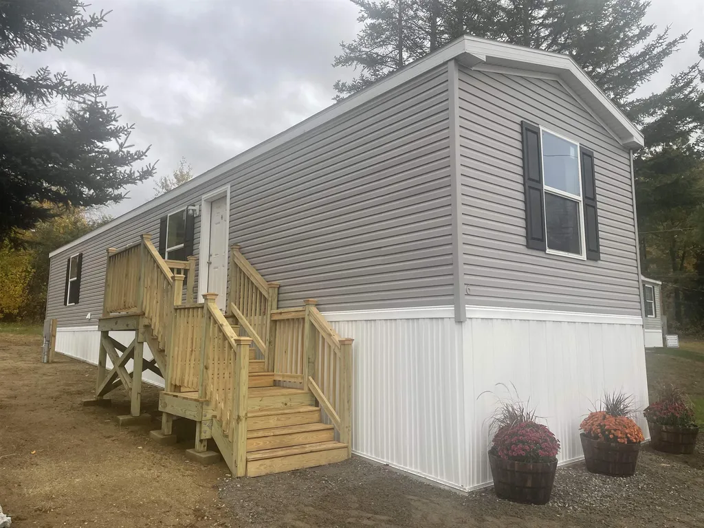 6 Cherry Street Belmont NH 03220