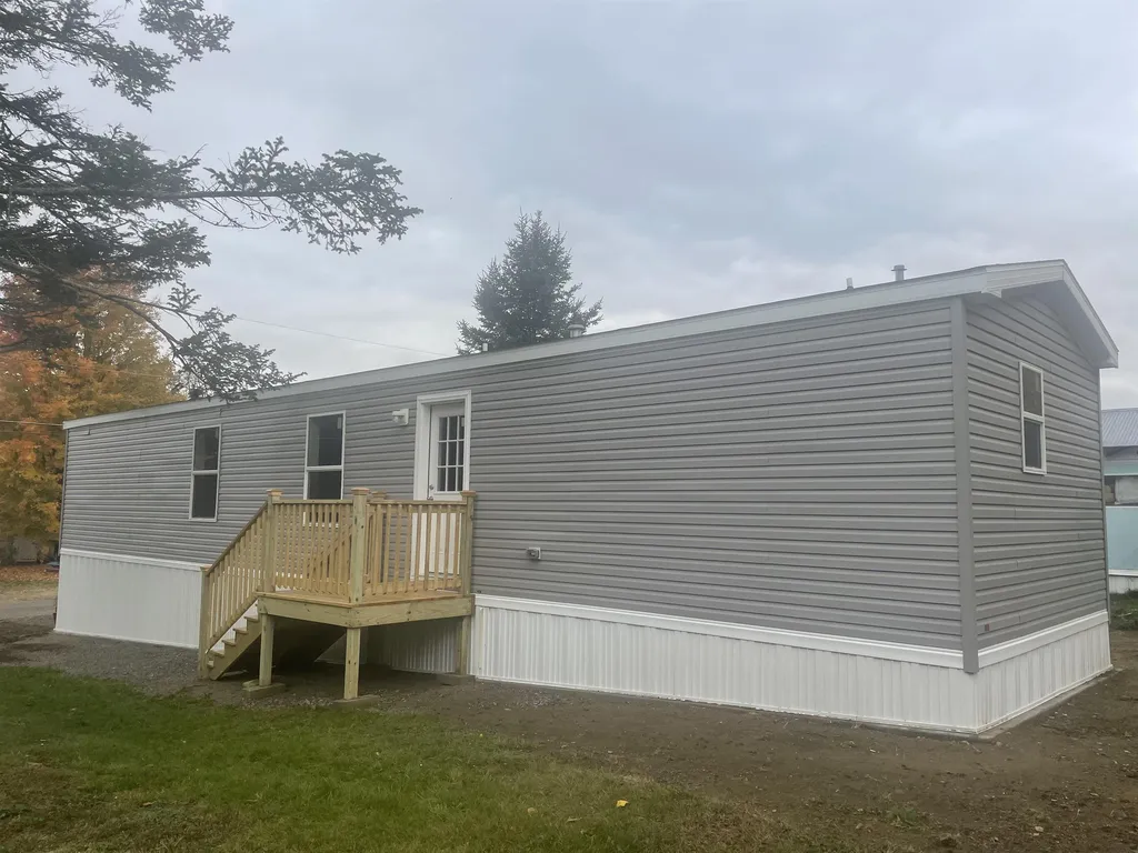 6 Cherry Street Belmont NH 03220