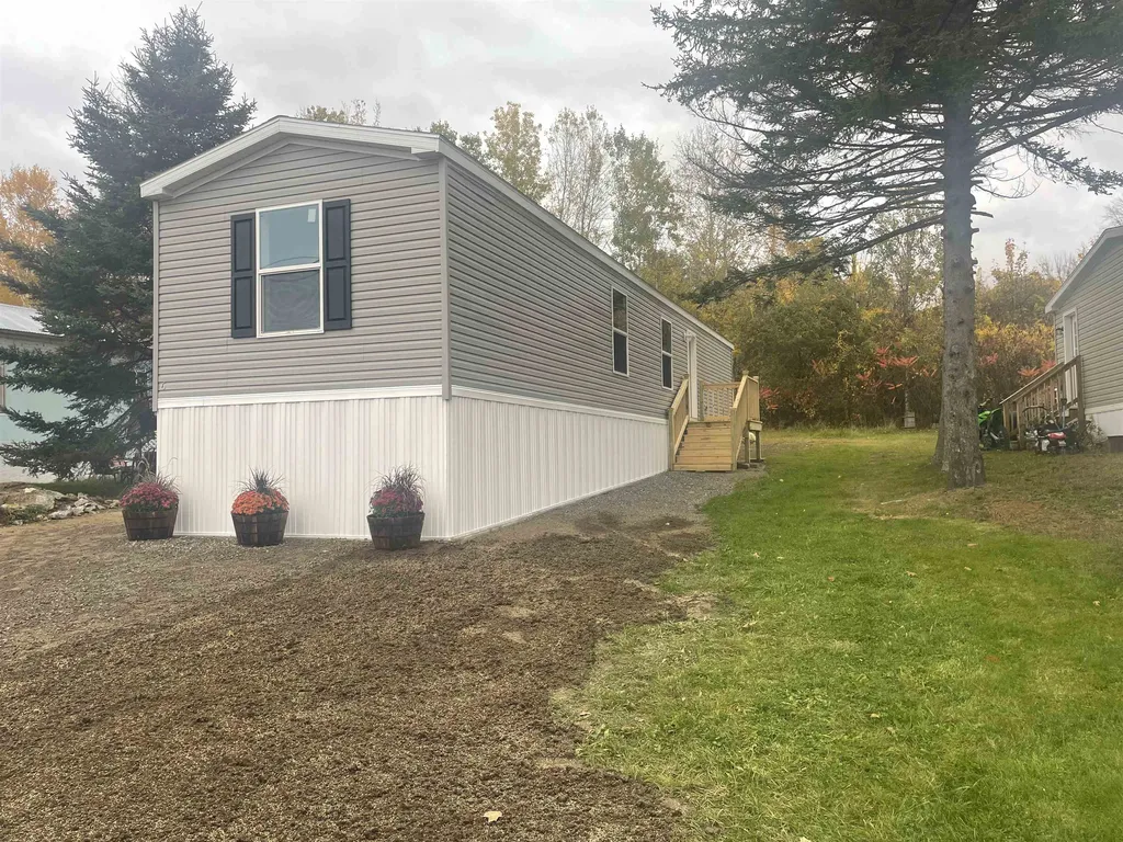 6 Cherry Street Belmont NH 03220