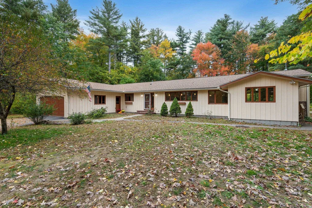 12 W Duston Road Salem NH 03079-1915