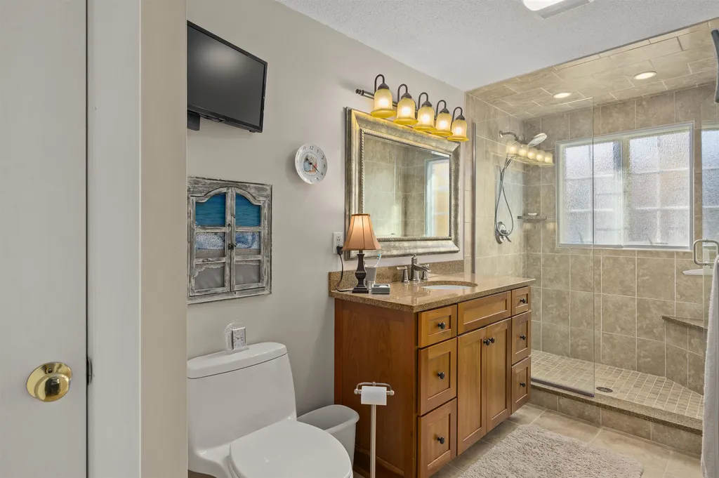 29 Gables Drive Laconia NH 03246