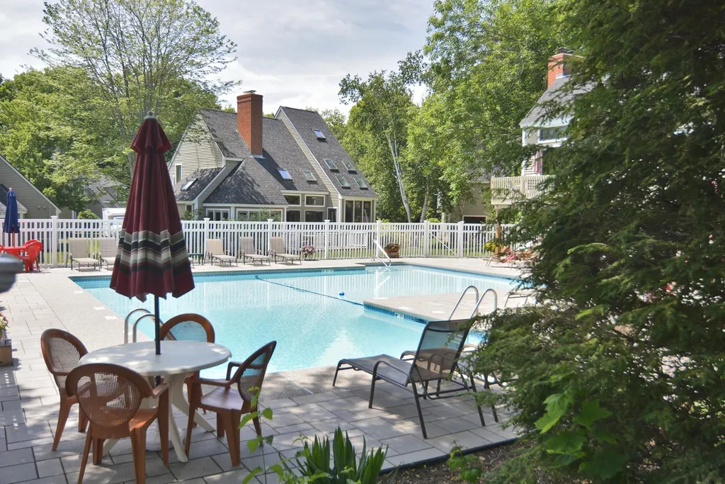 29 Gables Drive Laconia NH 03246