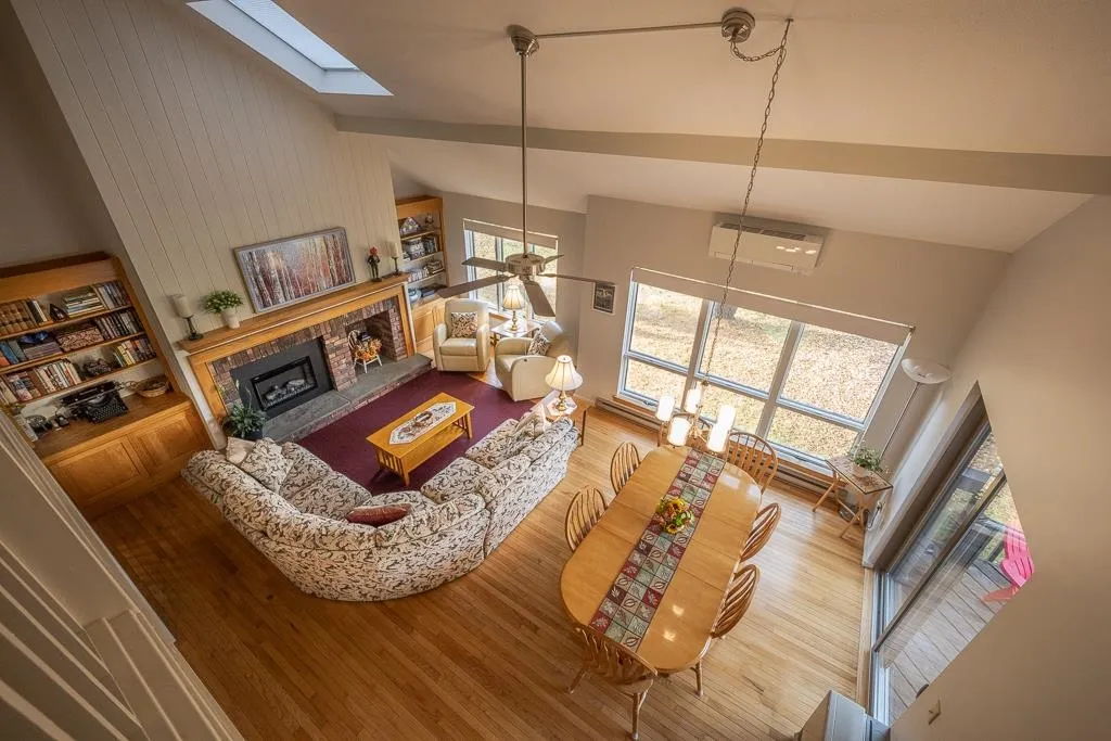 40 Lakeland Drive Hartford VT 05059
