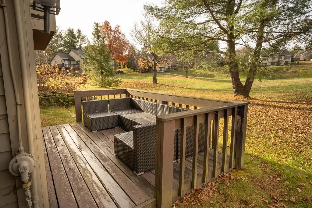 40 Lakeland Drive Hartford VT 05059