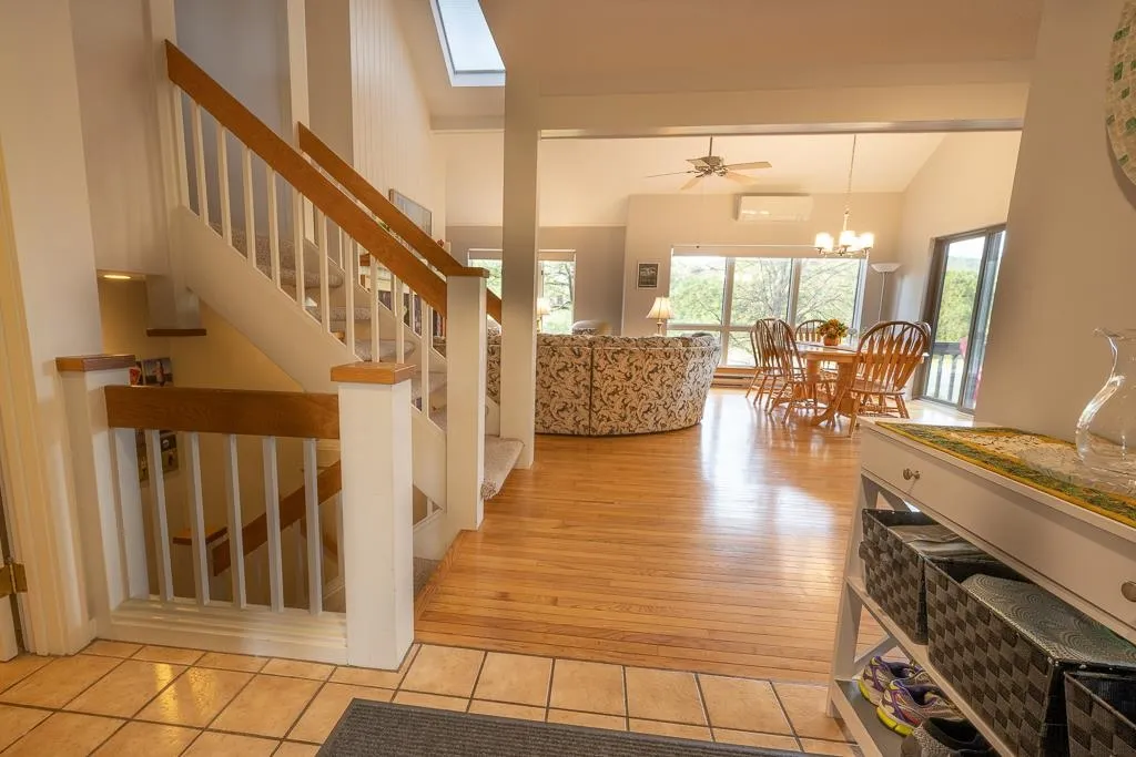 40 Lakeland Drive Hartford VT 05059