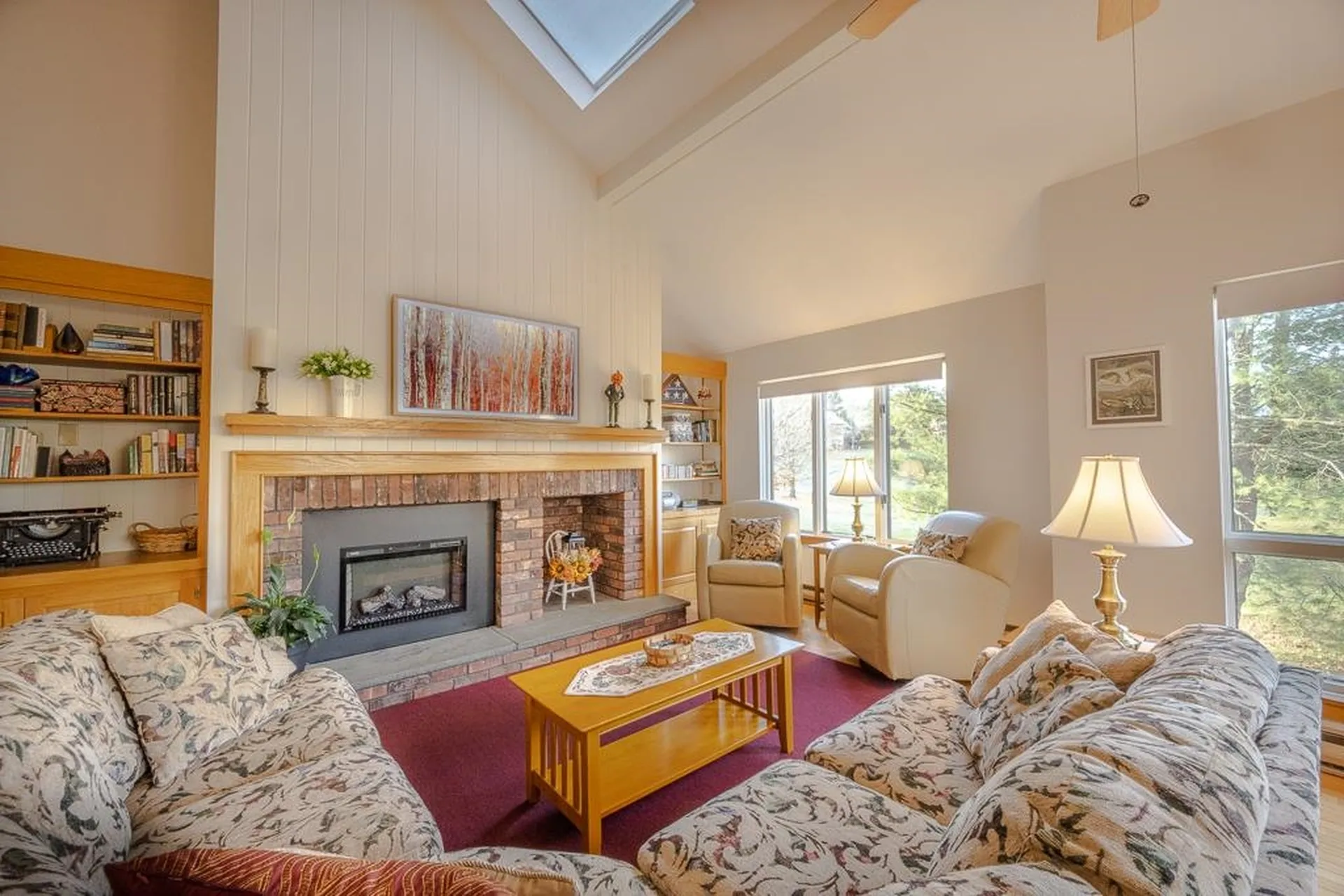 40 Lakeland Drive Hartford VT 05059