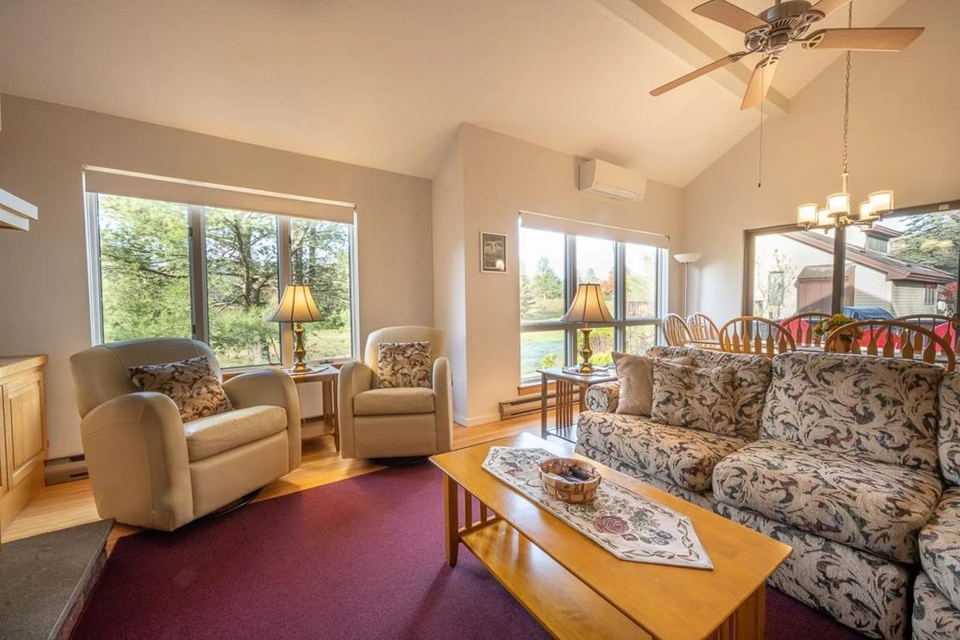 40 Lakeland Drive Hartford VT 05059