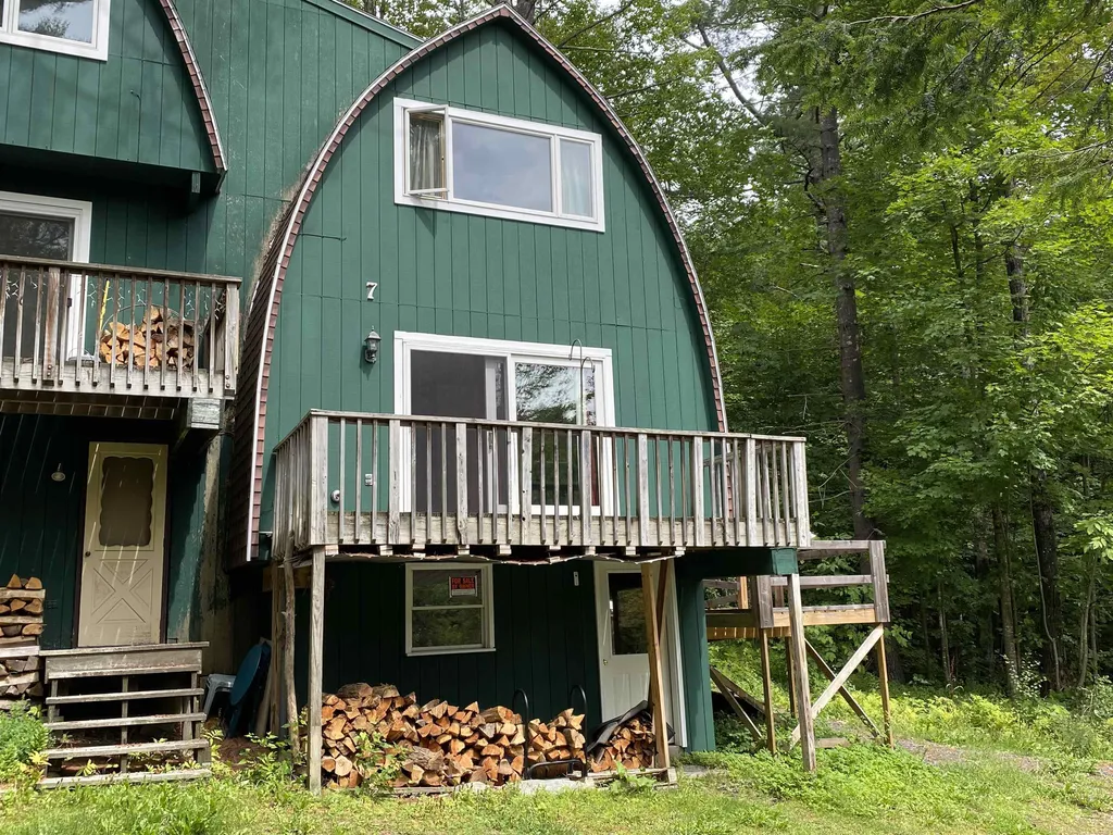 320 Grand Hollow Road Warren VT 05674