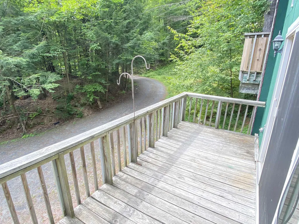320 Grand Hollow Road Warren VT 05674