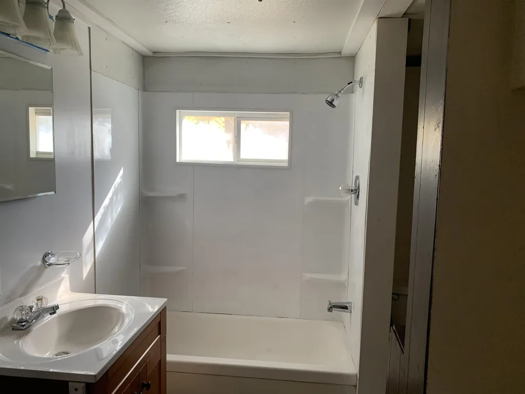 123 Roberts Road Barrington NH 03825