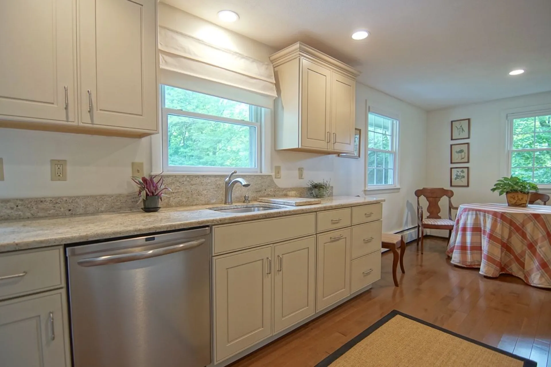 19 Woodknoll Drive North Hampton NH 03862