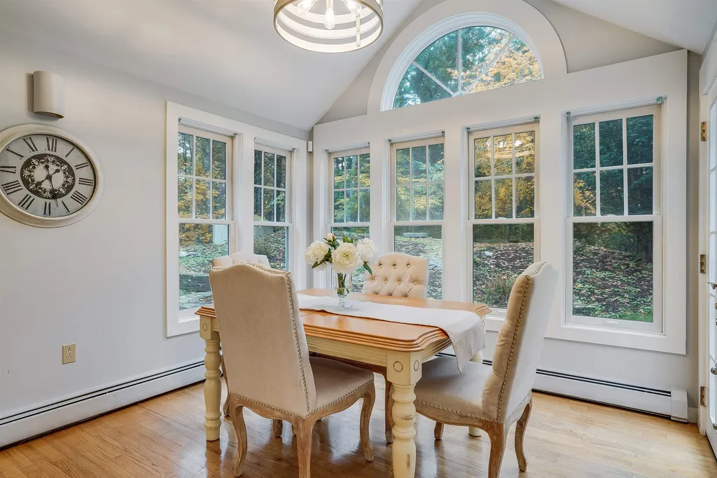 55 Oakwood Drive Portsmouth NH 03801