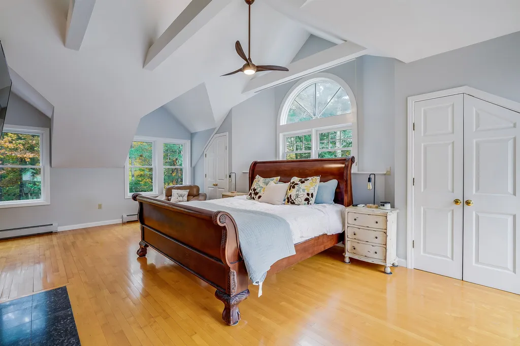 55 Oakwood Drive Portsmouth NH 03801