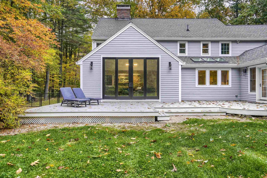 55 Oakwood Drive Portsmouth NH 03801