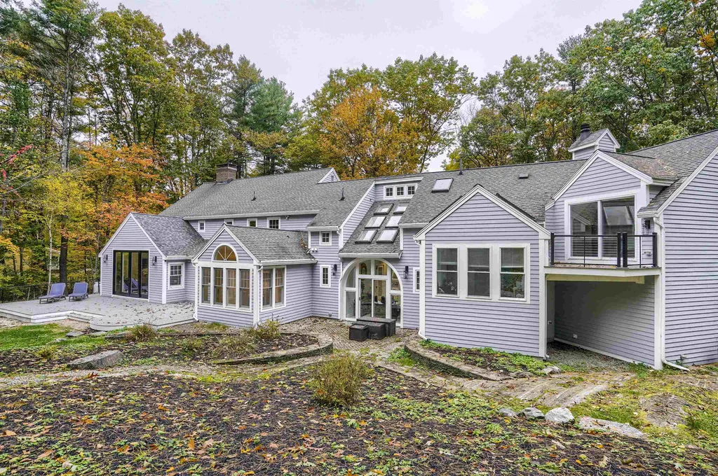 55 Oakwood Drive Portsmouth NH 03801