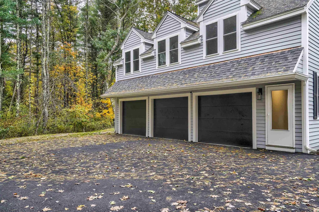 55 Oakwood Drive Portsmouth NH 03801