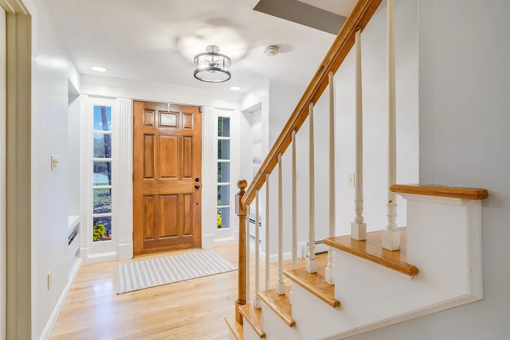 55 Oakwood Drive Portsmouth NH 03801