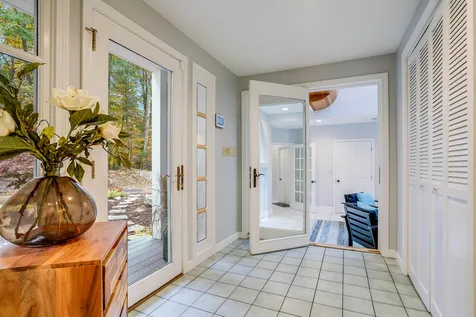 55 Oakwood Drive Portsmouth NH 03801