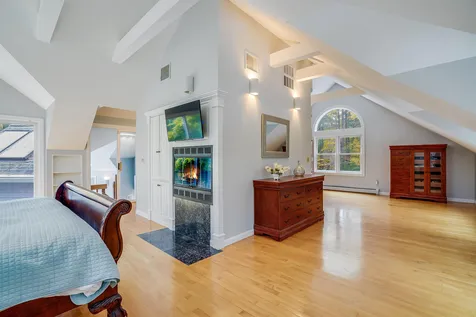 55 Oakwood Drive Portsmouth NH 03801
