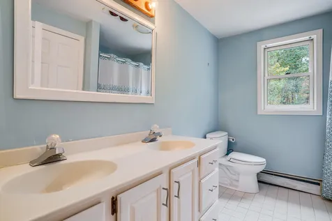 55 Oakwood Drive Portsmouth NH 03801
