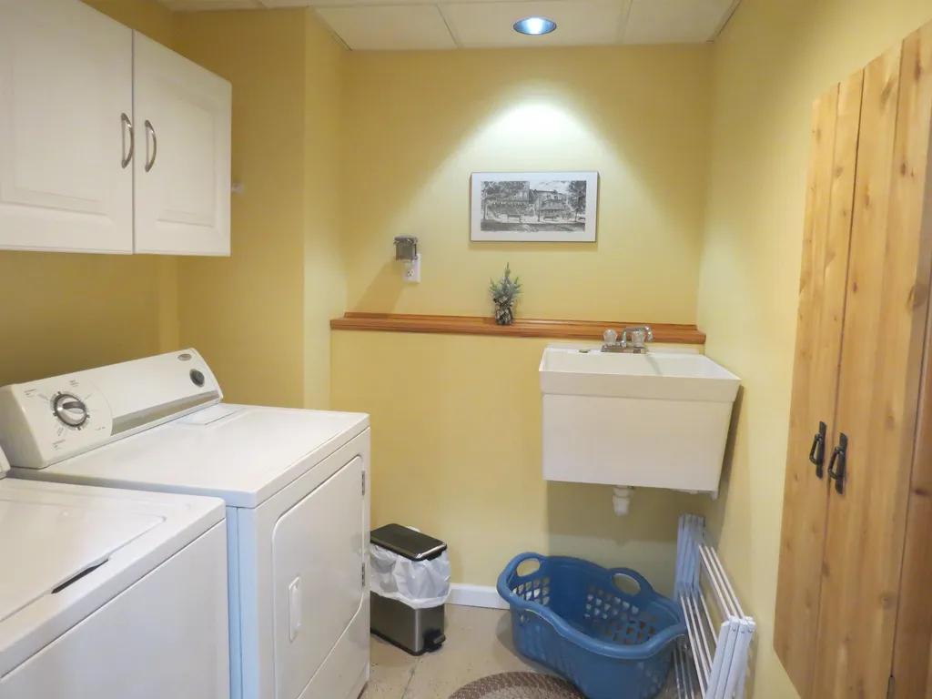 423 Salmon Falls Road Rochester NH 03868