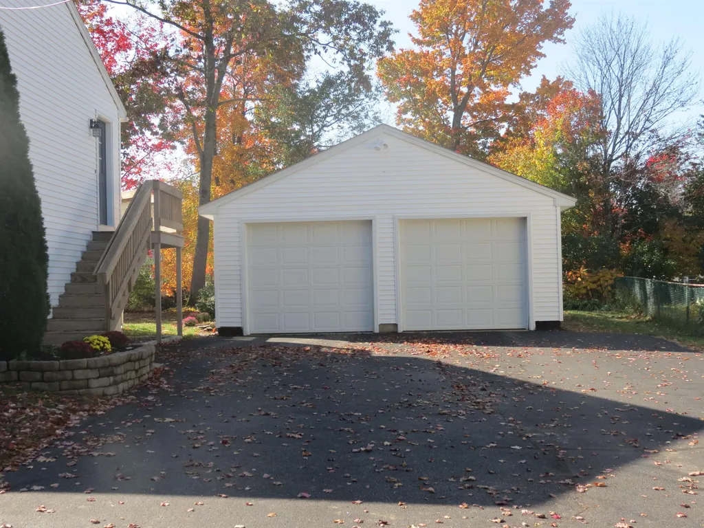 423 Salmon Falls Road Rochester NH 03868